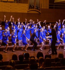 Хор «Весняні голоси»